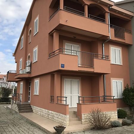 Apartments Juran Sukosan Exterior photo